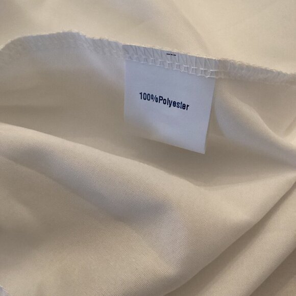 5 For $25 NWT Boho Chic White Maxi‎ Dress Size Medium Flutter Sleeves & Smocked - Picture 8 of 8